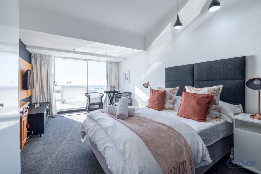 5 Bedroom Property for Sale in Jeffreys Bay Central Eastern Cape